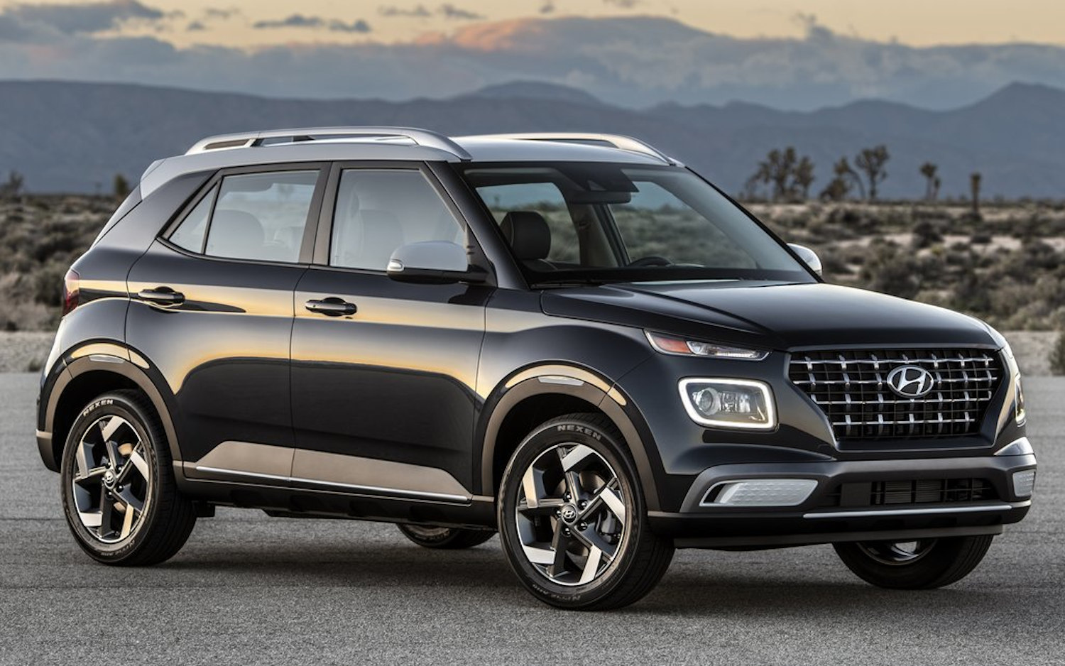 Hyundai Venue SEL 2020 | SUV Drive